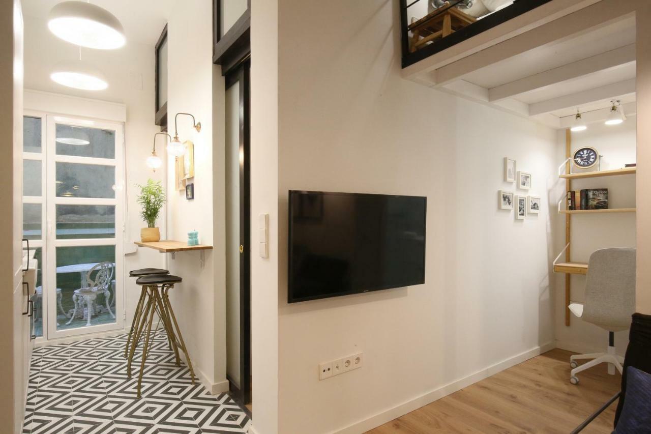 Moderno Y Reformado Apartamento Al Lado Del Museo Madrid Esterno foto
