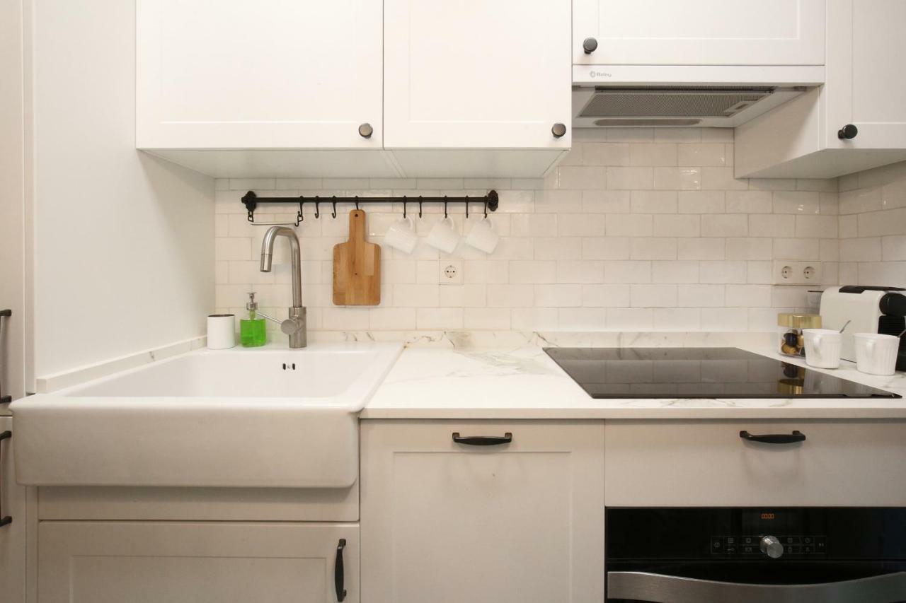 Moderno Y Reformado Apartamento Al Lado Del Museo Madrid Esterno foto